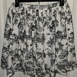 Banana Republic Black & White Pleated Floral Mini Skirt Women's Size XS